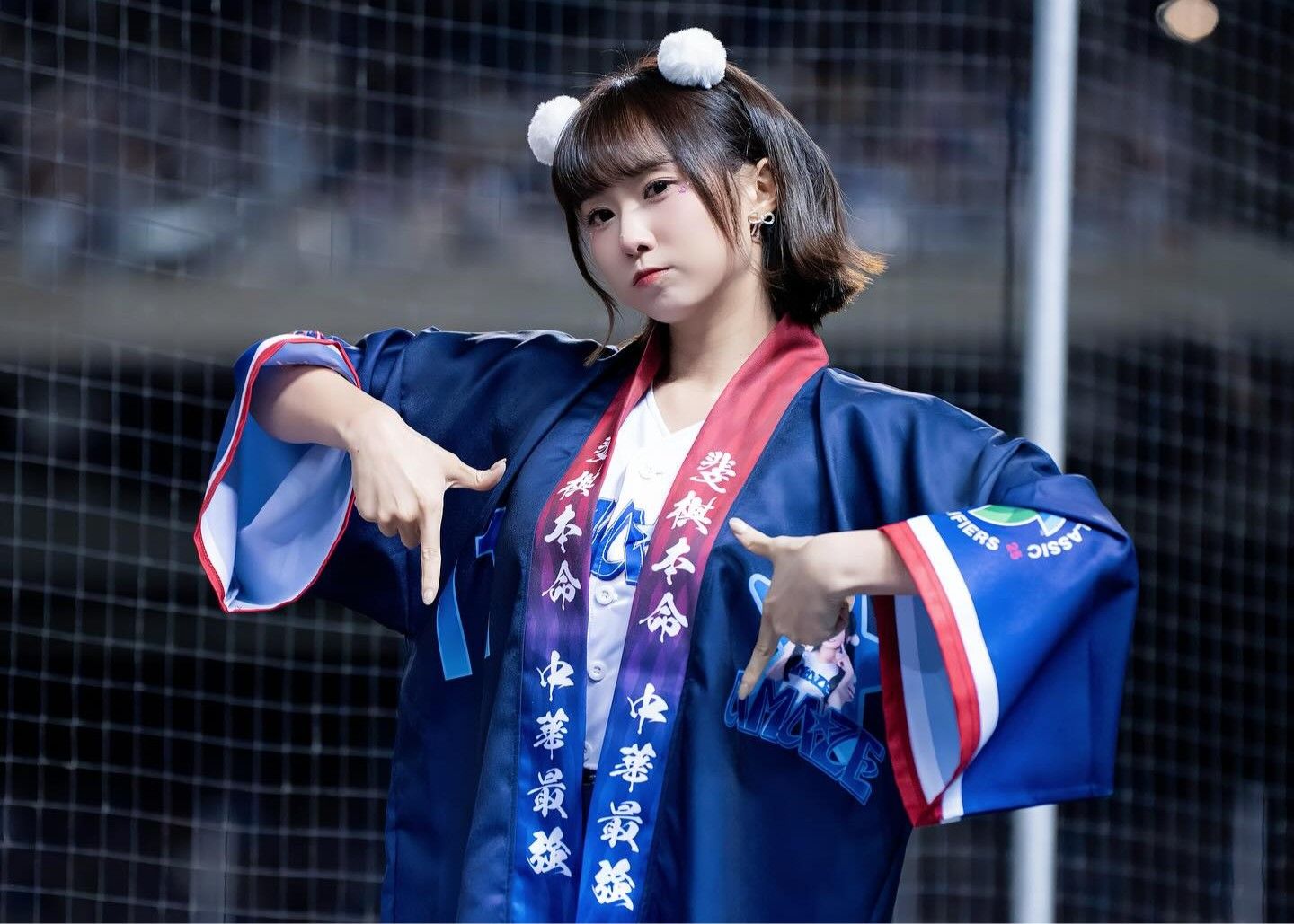 体坛女神盘点：攻城狮啦啦队许斐棋，写真集销量高居行业第一